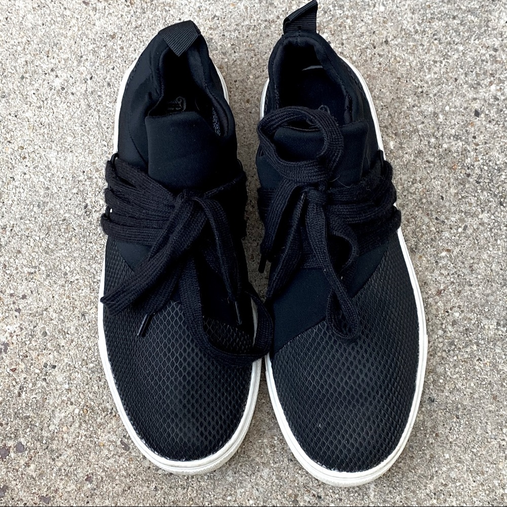 Brash Lace  Sneakers